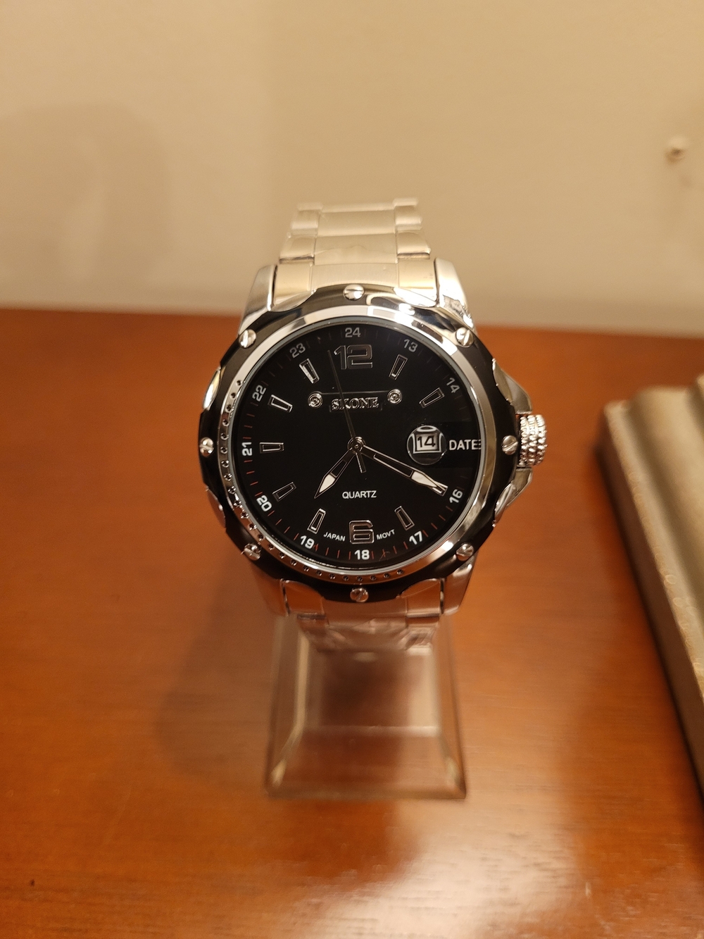 Brand New Skone Black and Silver Quartz Men's Watch